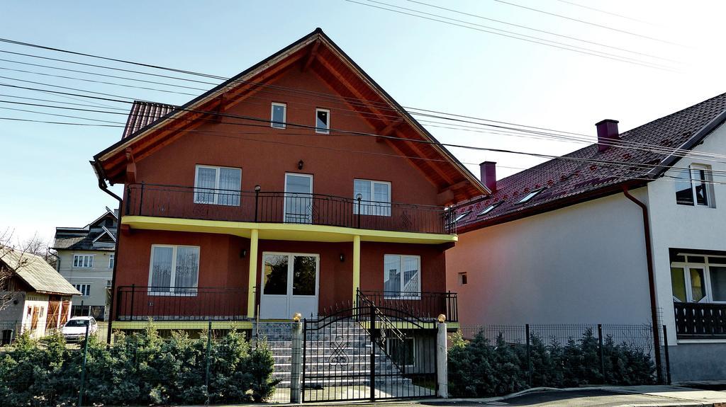 Pensiunea Magnolia Ocna Şugatag Εξωτερικό φωτογραφία